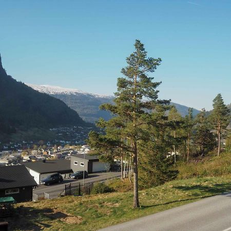 Stryn Stor Og Moderne Leilighet Zewnętrze zdjęcie