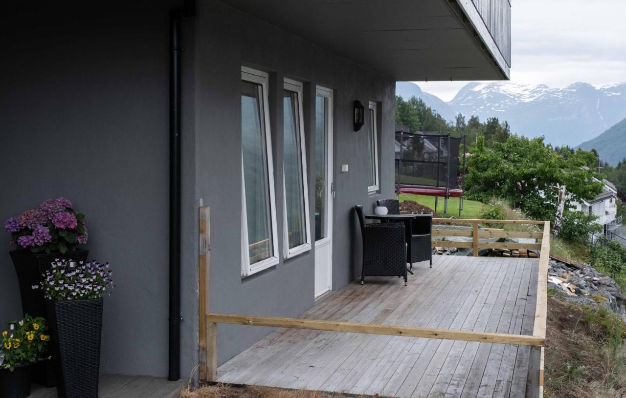 Stryn Stor Og Moderne Leilighet Zewnętrze zdjęcie